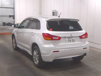 Mitsubishi RVR