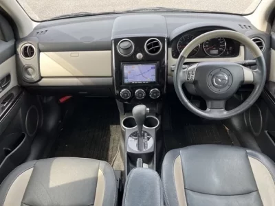 Mazda VERISA