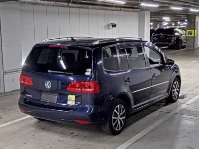Volkswagen GOLF TOURAN
