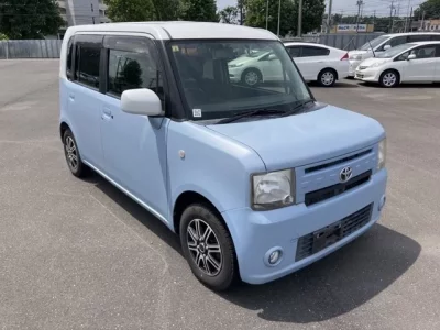 Toyota PIXIS SPACE