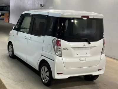 Mitsubishi EK SPACE