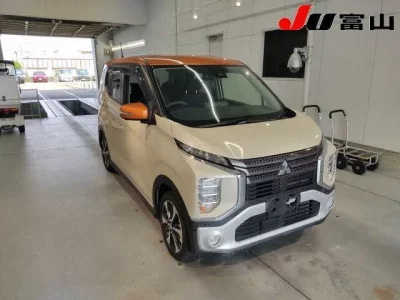Mitsubishi EK X