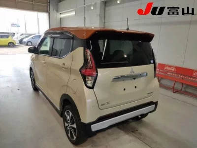 Mitsubishi EK X