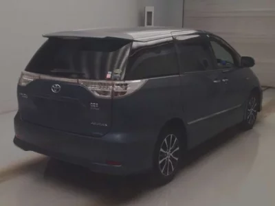 Toyota ESTIMA HYBRID