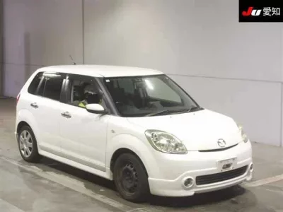 Mazda VERISA