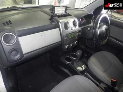 Mazda VERISA