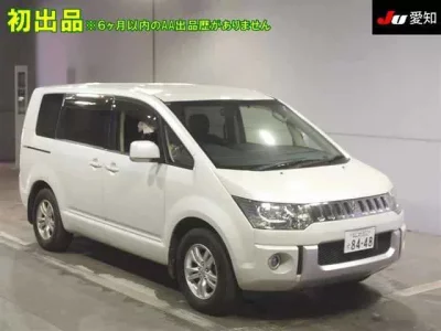 Mitsubishi DELICA D5