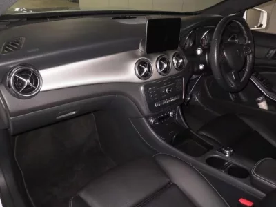 Mercedes-Benz GLA CLASS