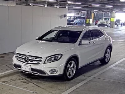 Mercedes-Benz GLA CLASS
