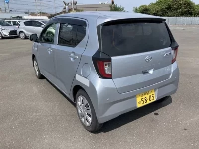 Daihatsu MIRA E S