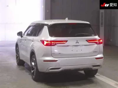 Mitsubishi OUTLANDER PHEV