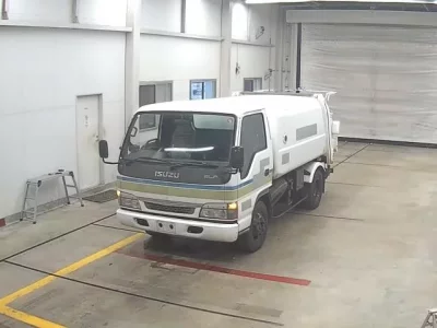 Isuzu ELF