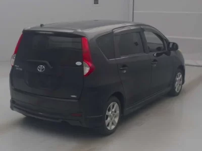 Toyota PASSO SETTE