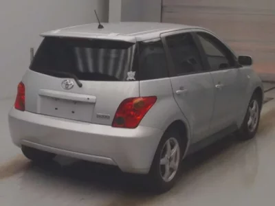 Toyota IST