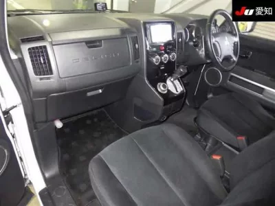 Mitsubishi DELICA D5