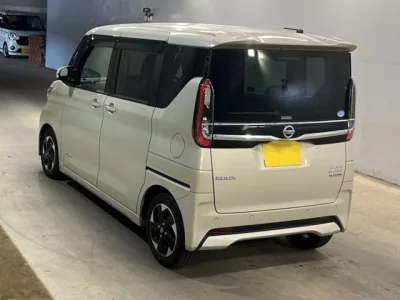 Nissan ROOX