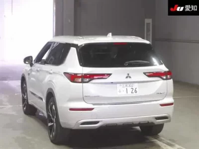 Mitsubishi OUTLANDER PHEV