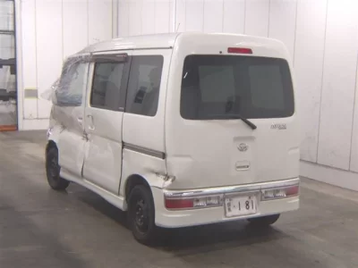 Daihatsu Atrai Wagon