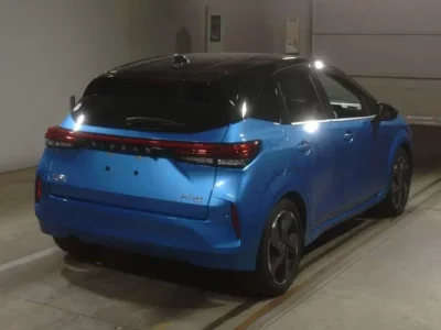 Nissan AURA