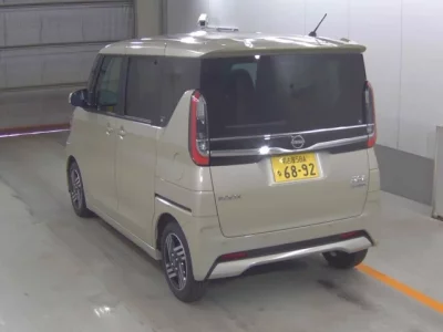 Nissan ROOX