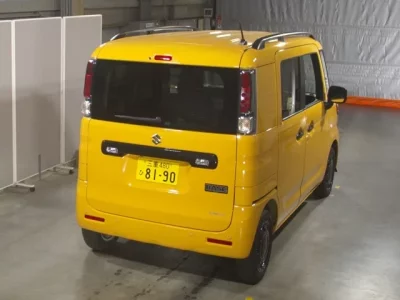 Suzuki SPACIA BASE