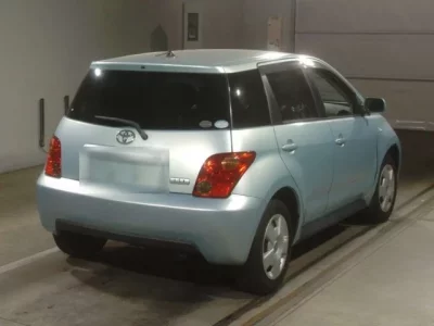 Toyota IST