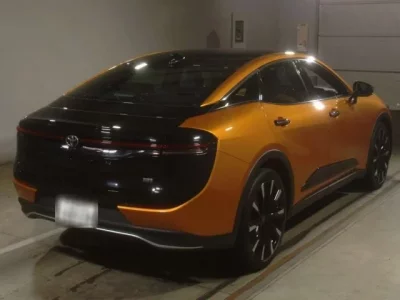 Toyota CROWN CROSSOVER