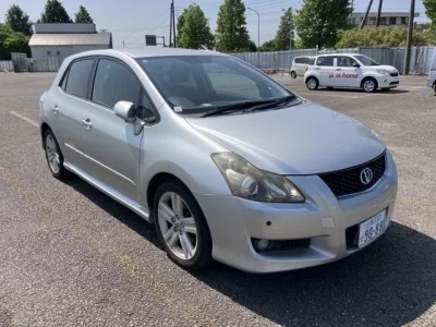 Toyota BLADE