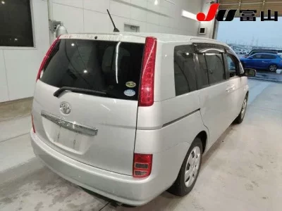 Toyota ISIS