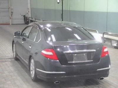 Nissan TEANA