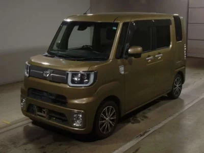 Toyota PIXIS MEGA
