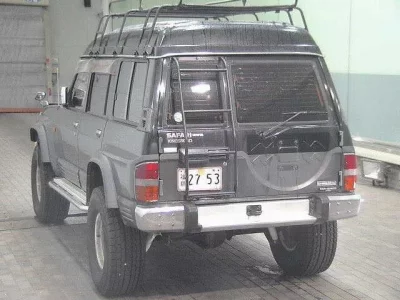 Nissan SAFARI