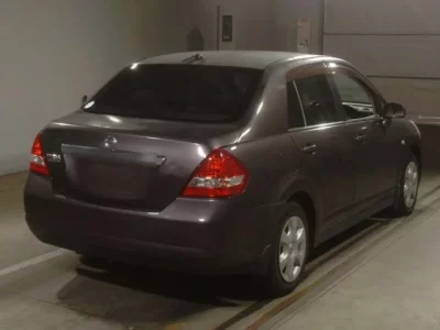 Nissan TIIDA LATIO