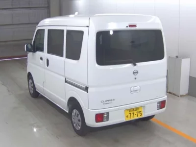 Nissan CLIPPER VAN