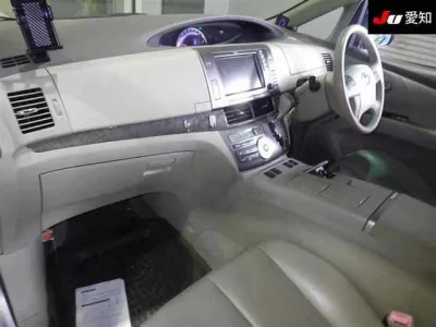 Toyota ESTIMA HYBRID