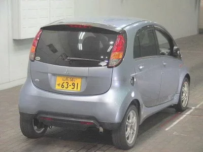 Mitsubishi I