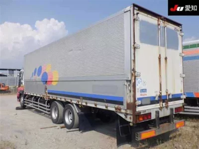 Isuzu TRUCK