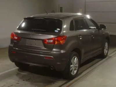 Mitsubishi RVR