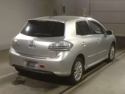 Toyota BLADE