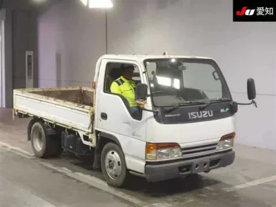 Isuzu ELF