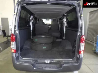 Nissan CARAVAN VAN