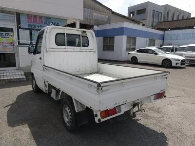 Nissan CLIPPER TRUCK
