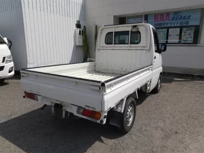 Nissan CLIPPER TRUCK