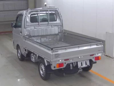 Nissan CLIPPER TRUCK
