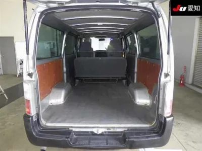 Nissan CARAVAN VAN