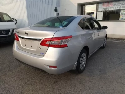Nissan SYLPHY