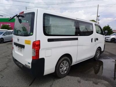 Nissan CARAVAN VAN