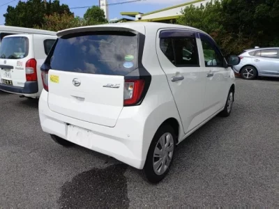 Daihatsu MIRA E S
