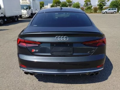 Audi S5