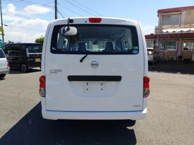 Nissan NV200
